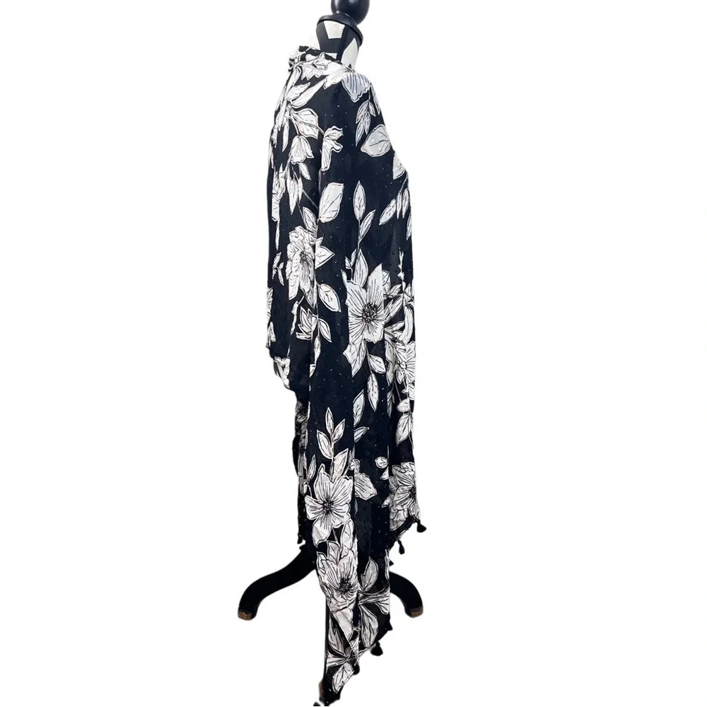 Isaac Mizrahi Live Floral Bloomcore Textured Boho Scarf Wrap Shawl
